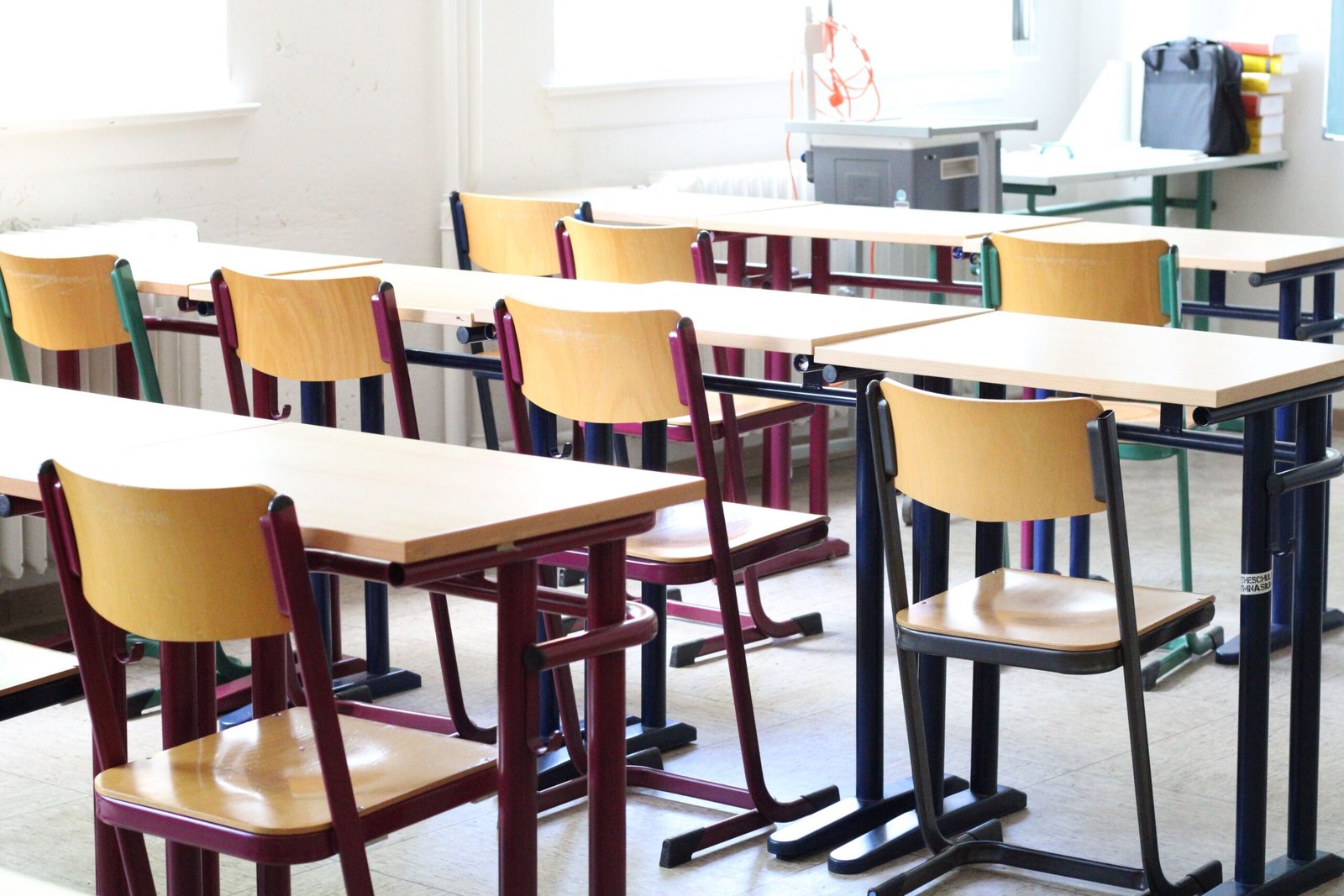 Boost Classroom Performance with AI Feedback Tools