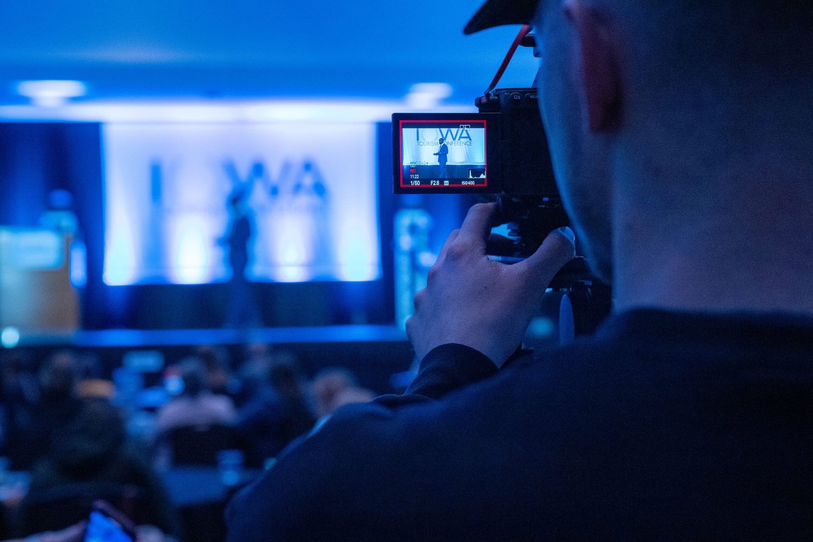 Creating Engaging Educational Videos with AI